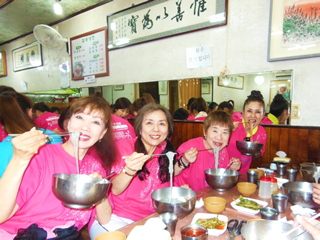 老舗の冷麺は最高！